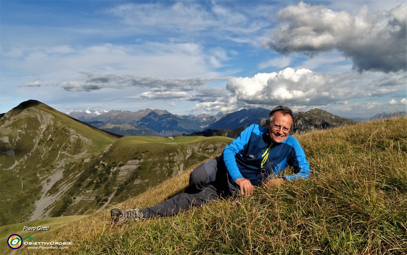 60 Vista indietro all'alpe Baita Cabretondo e verso l'Aralalta.JPG -                                